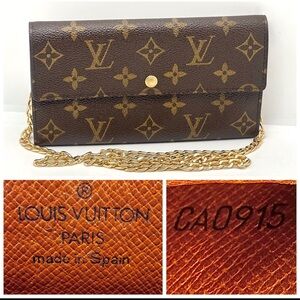 Authentic Louis Vuitton monogram Sarah wallet crossbody WOC excellent condition